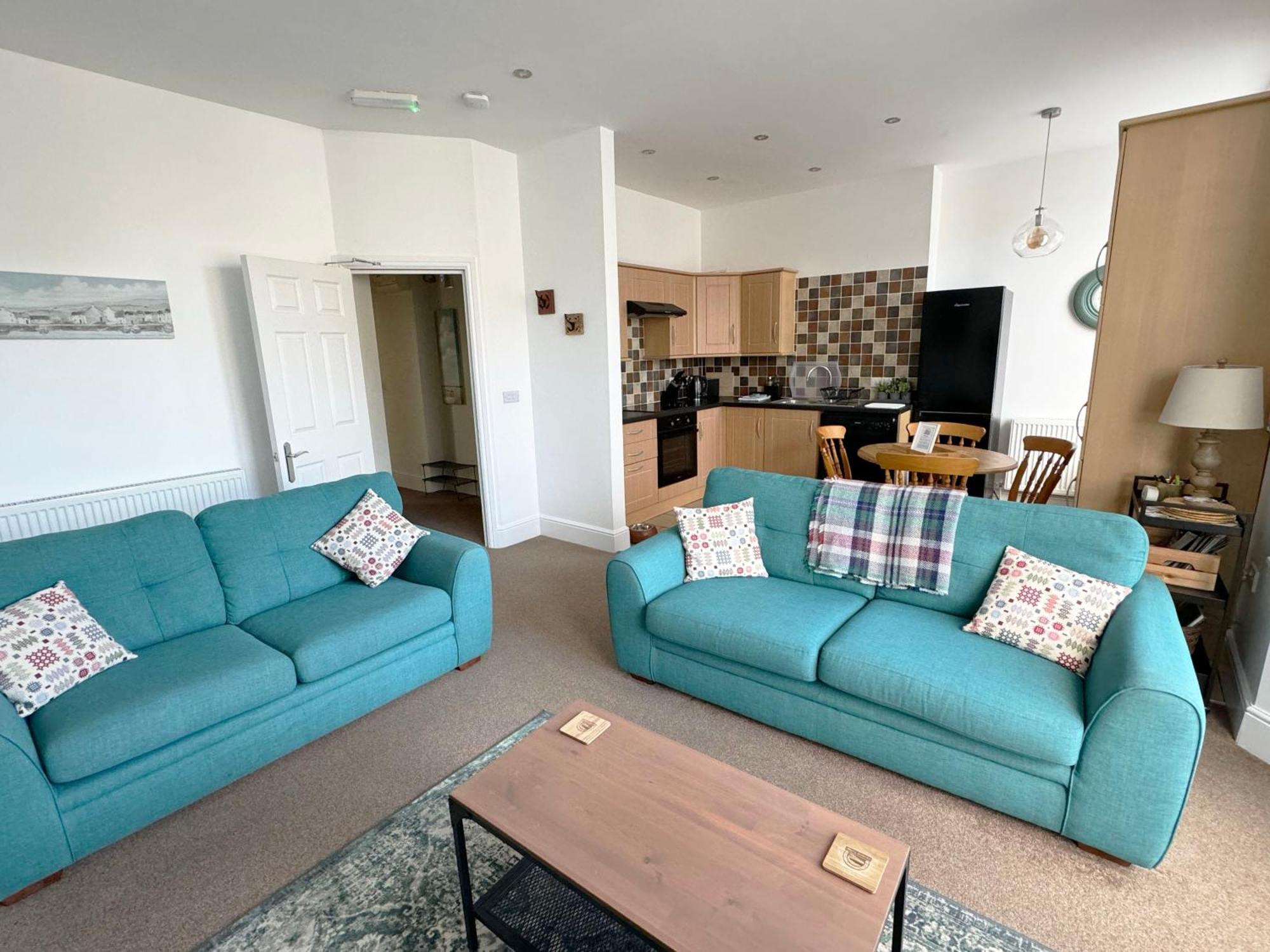 Private Parking, Central Llandudno, King Bed With Ensuite At Clement Lodge المظهر الخارجي الصورة
